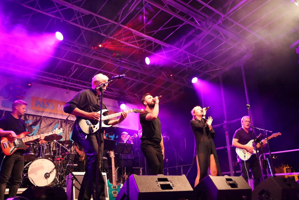 Funky Style Coalition auf der PASS Musik- und Kulturbühne am Stadtfest 2025
